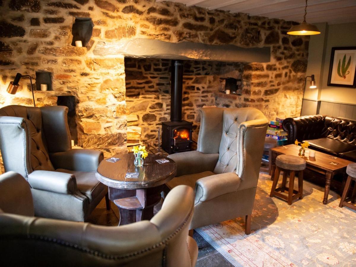 The Exeter Inn Bampton  Exterior photo