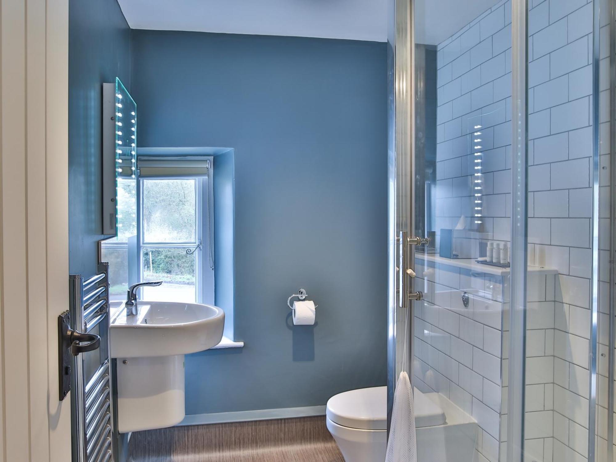 The Exeter Inn Bampton  Room photo